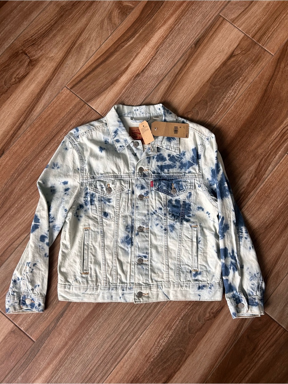 NWT Levis Tie Dye Stone Wash Denim Ex-Boyfriend Trucker Jacket Size Large Cute!